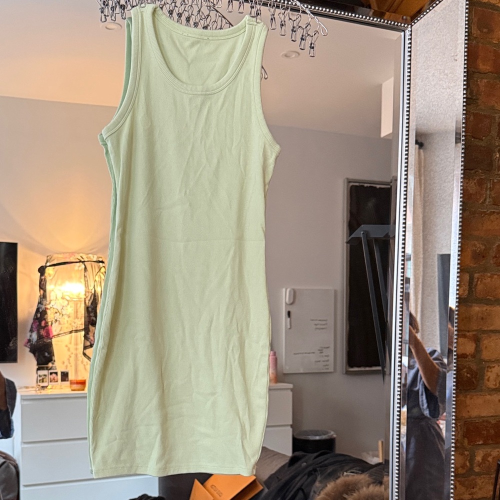 Light Green Sleeveless Dress